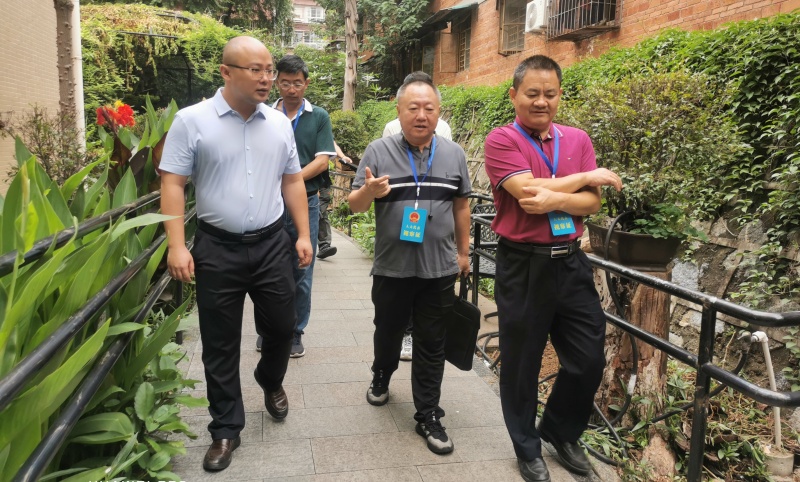 仁和區(qū)人大調(diào)研壽樂康養(yǎng)老服務工作